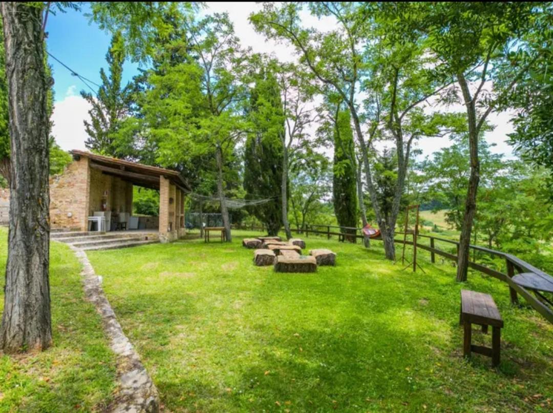 Agriturismo La Moraia Поджибонси Экстерьер фото