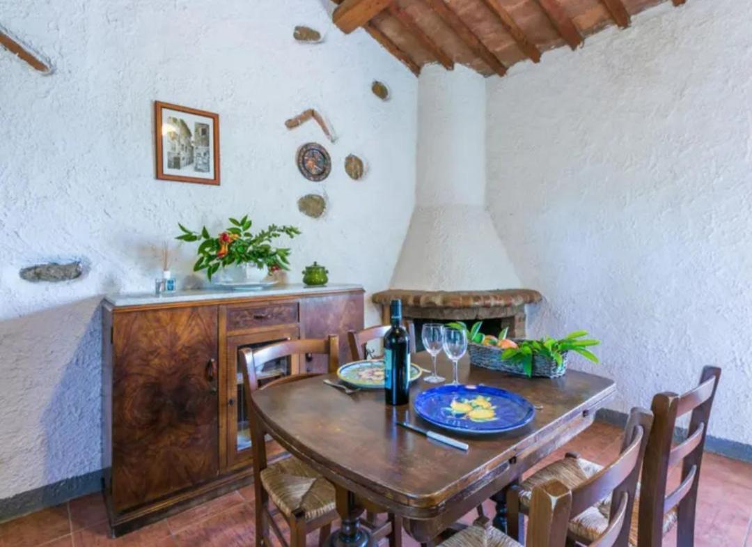 Agriturismo La Moraia Поджибонси Экстерьер фото