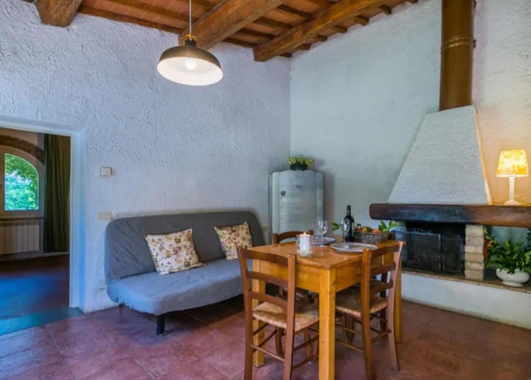 Agriturismo La Moraia Поджибонси Экстерьер фото