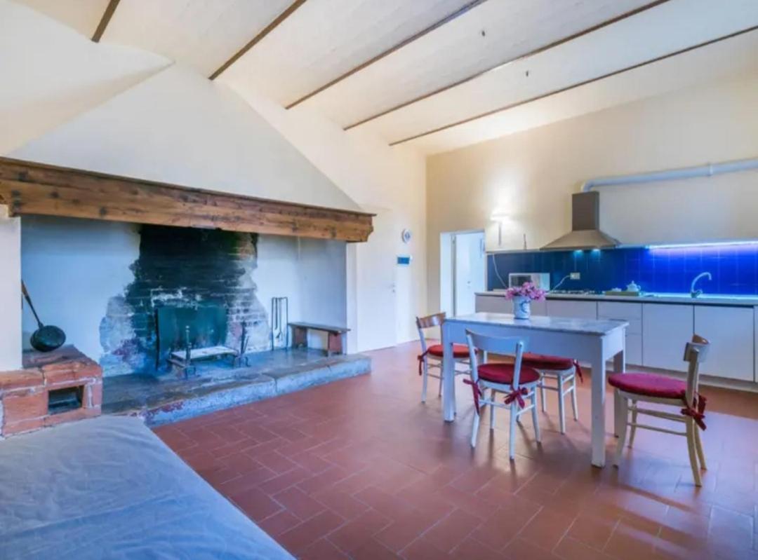 Agriturismo La Moraia Поджибонси Экстерьер фото