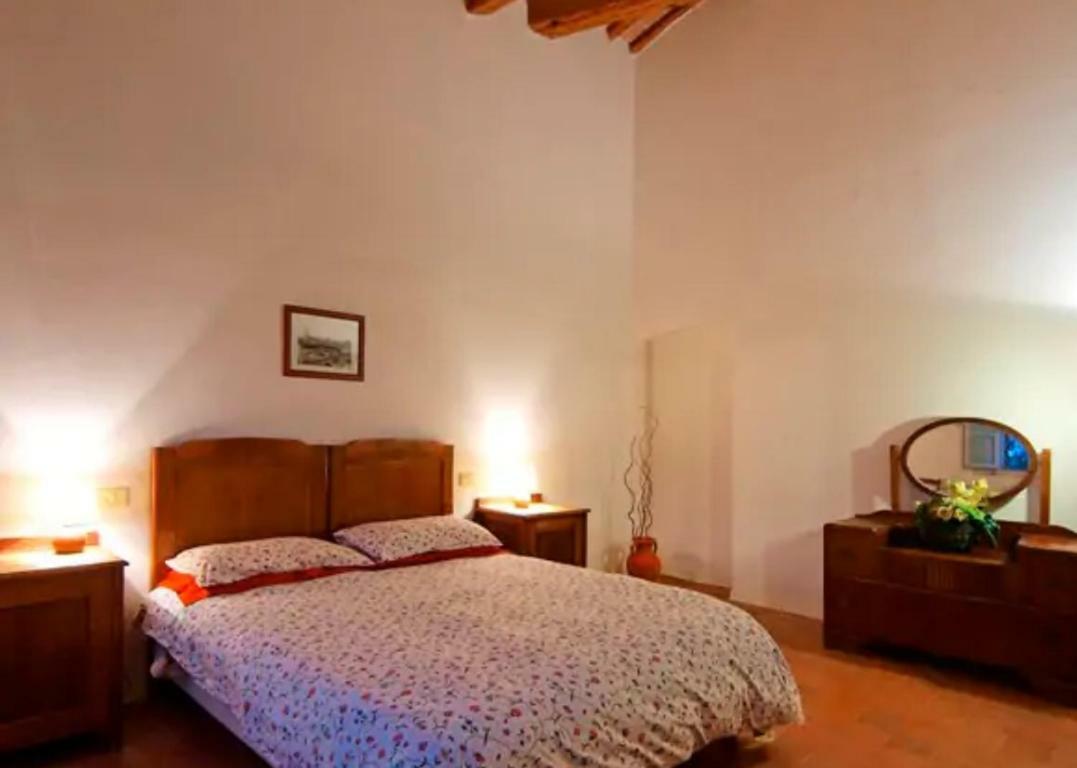 Agriturismo La Moraia Поджибонси Экстерьер фото